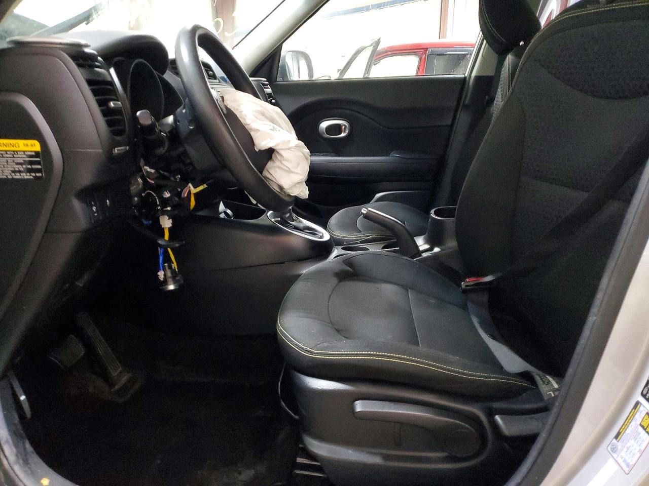 2015 KIA SOUL + photo 19