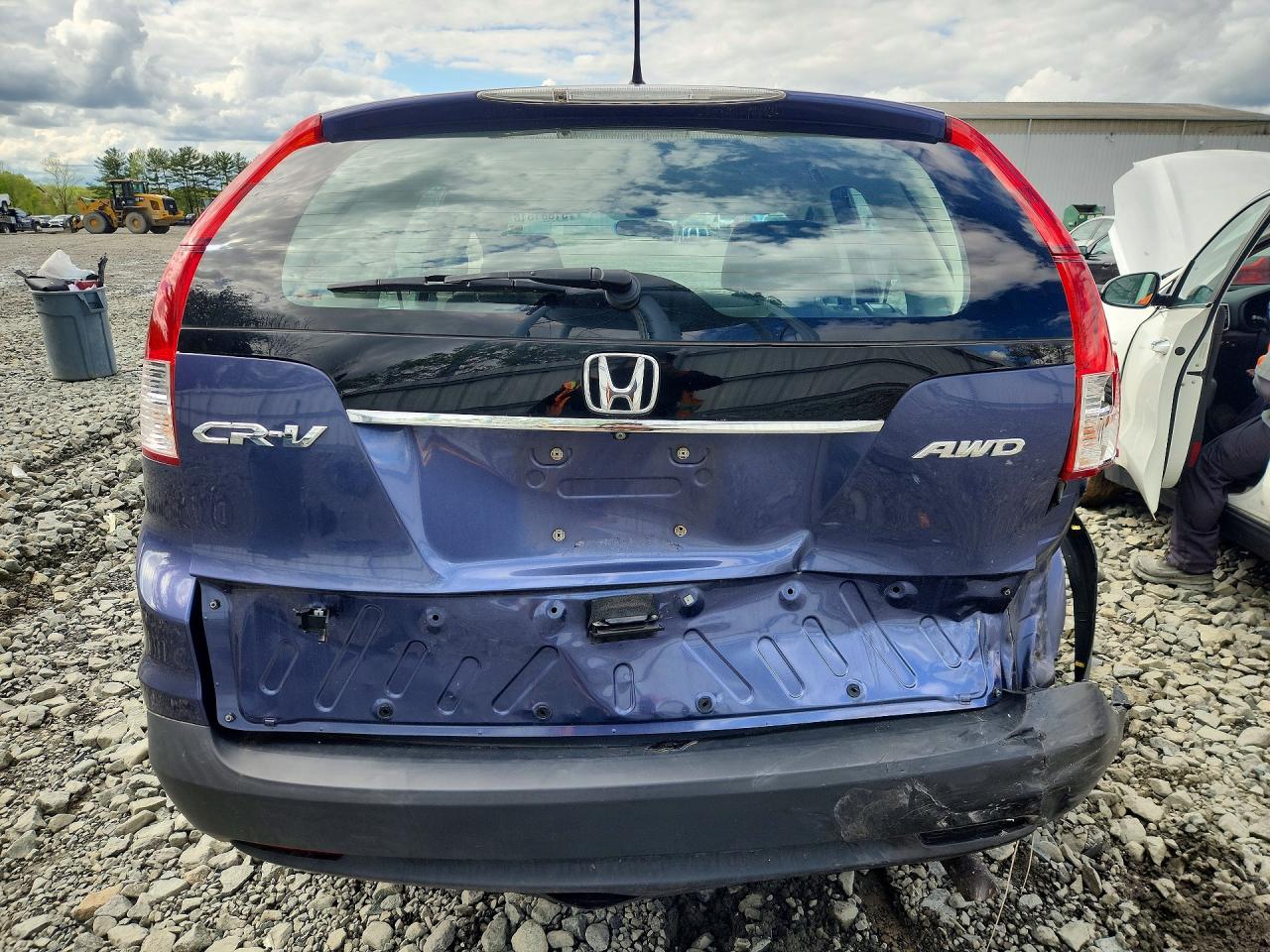 2013 HONDA CR-V LX photo 16