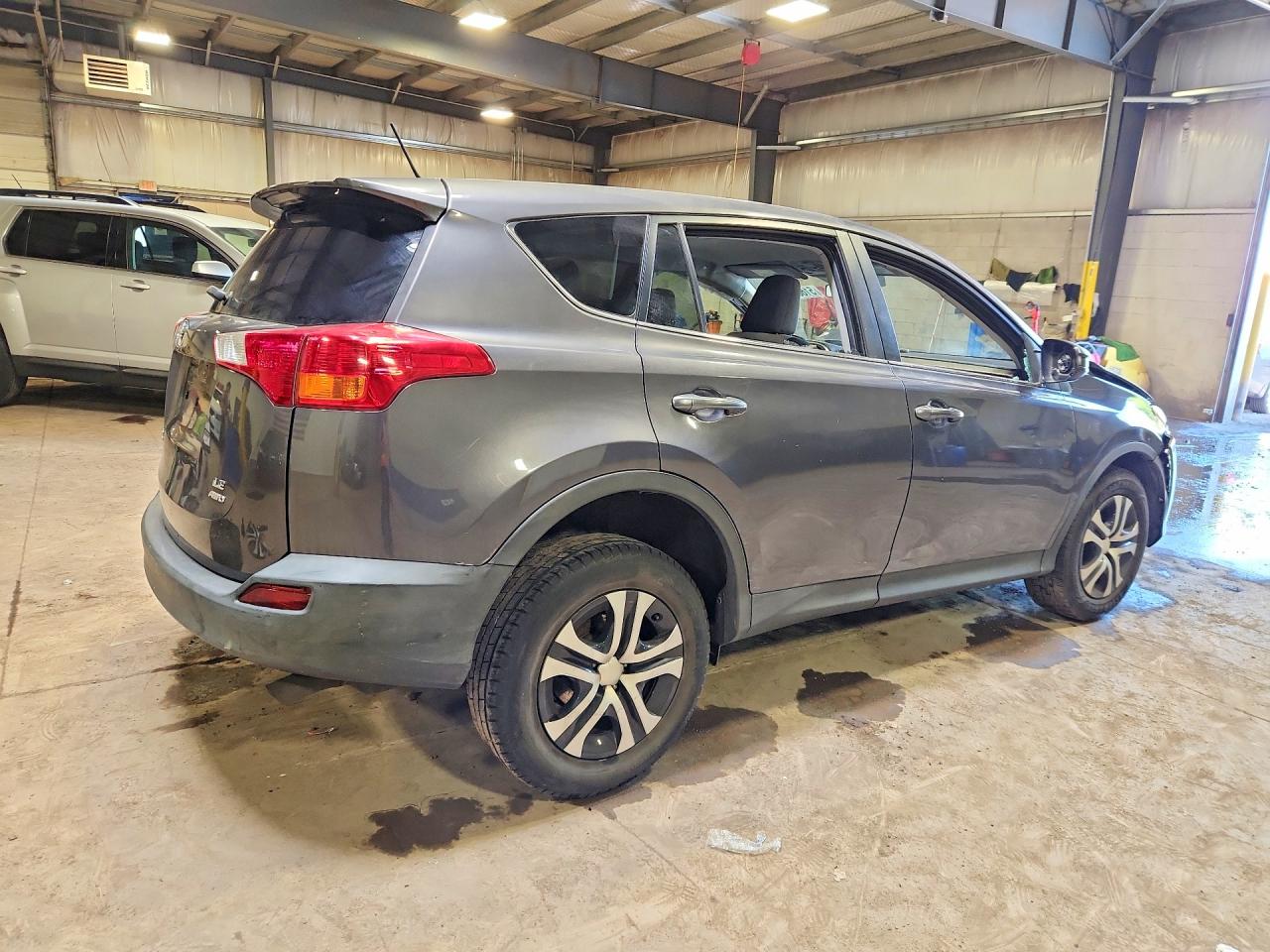 2013 TOYOTA RAV4 LE photo 3
