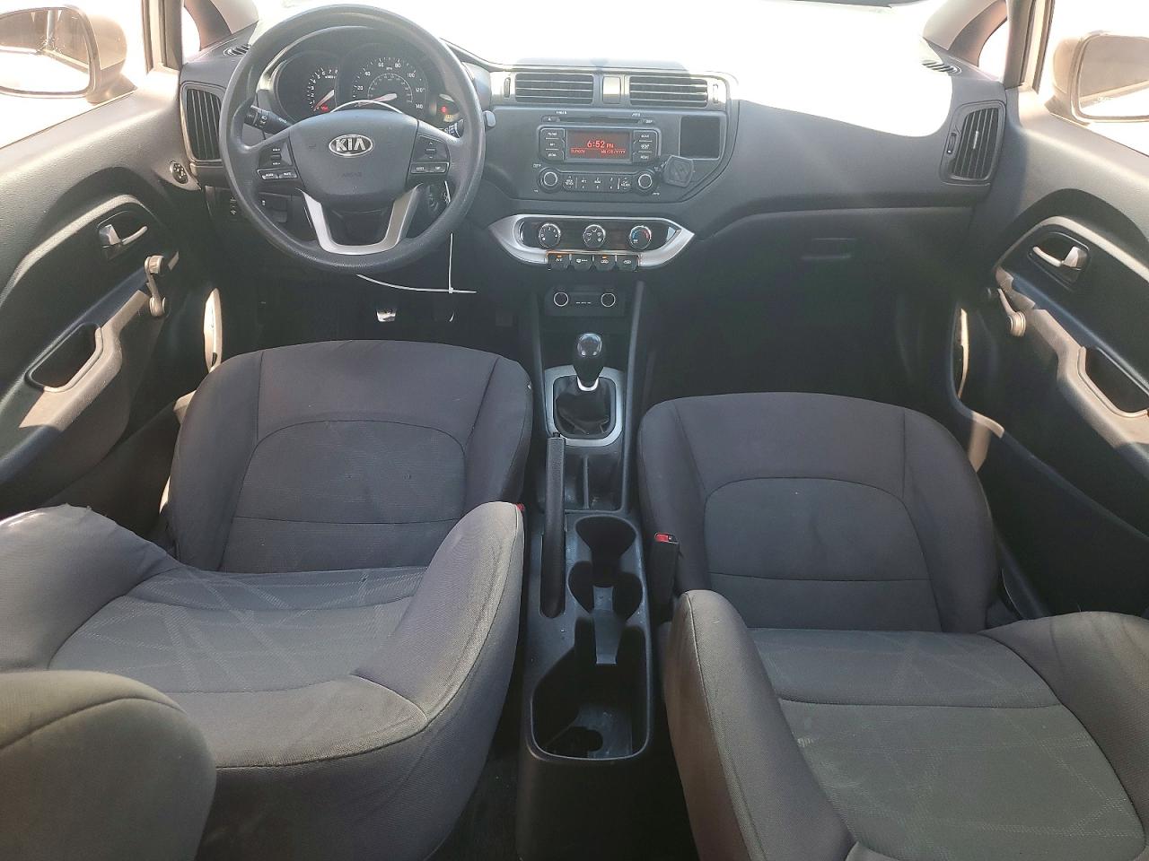 2013 KIA RIO LX photo 22
