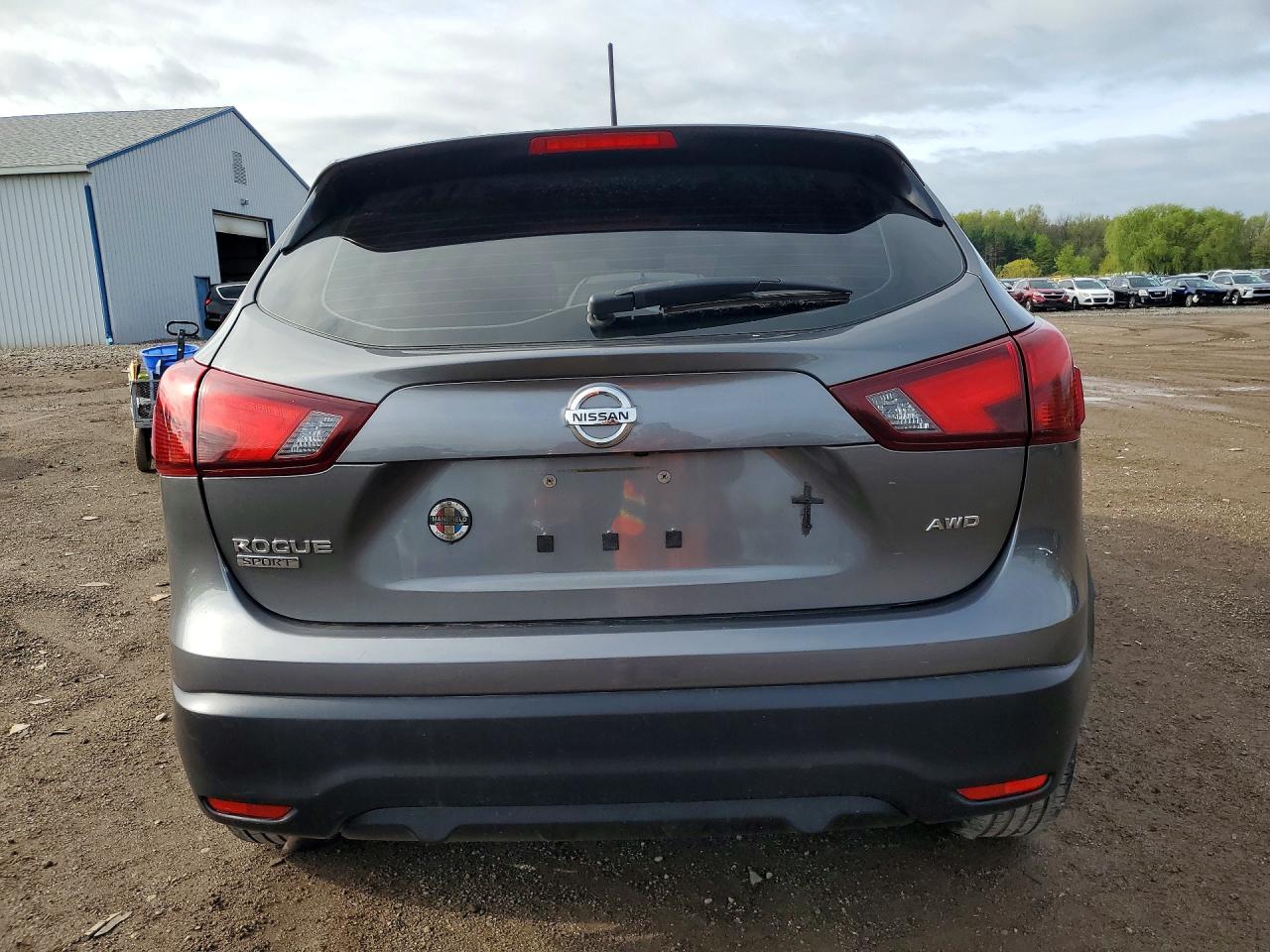 2018 NISSAN ROGUE SPORT S photo 16