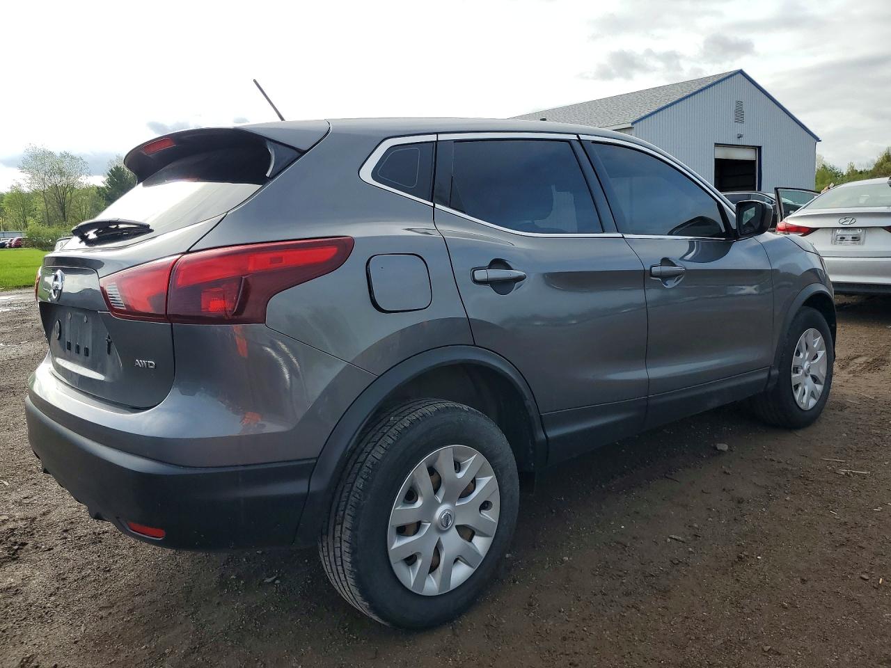 2018 NISSAN ROGUE SPORT S photo 7