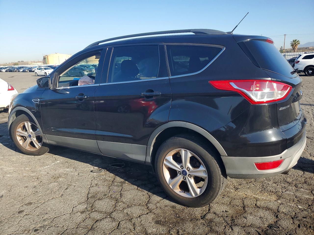 2014 FORD ESCAPE SE photo 4