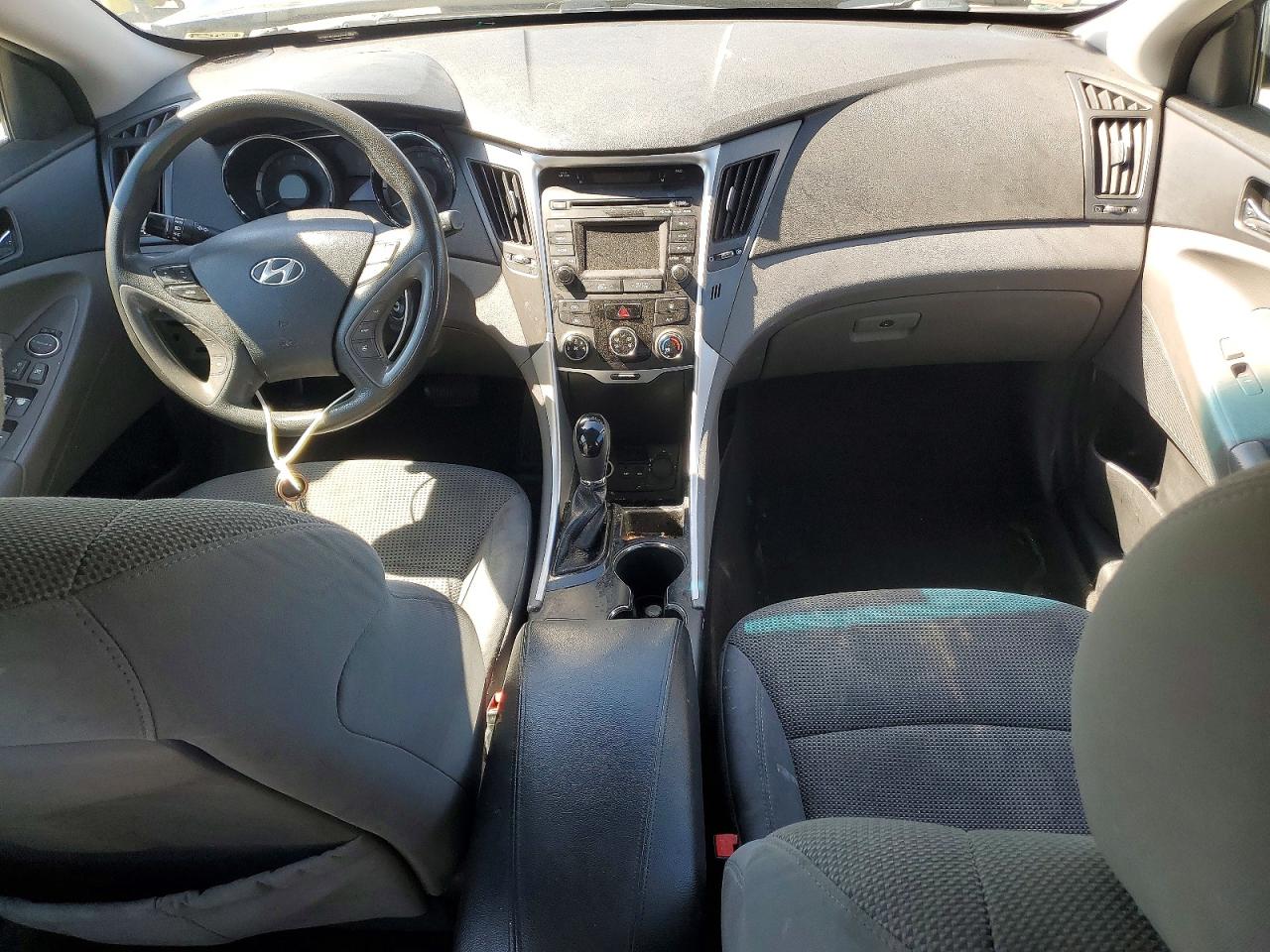 2014 HYUNDAI SONATA GLS photo 8