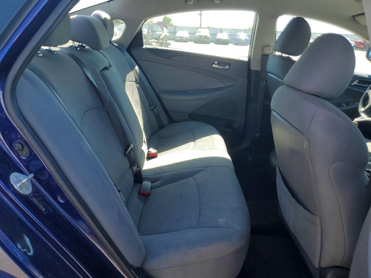 2014 HYUNDAI SONATA GLS photo 10
