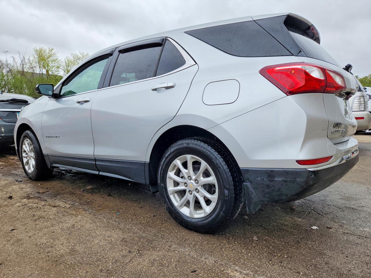 2020 CHEVROLET EQUINOX LT photo 4
