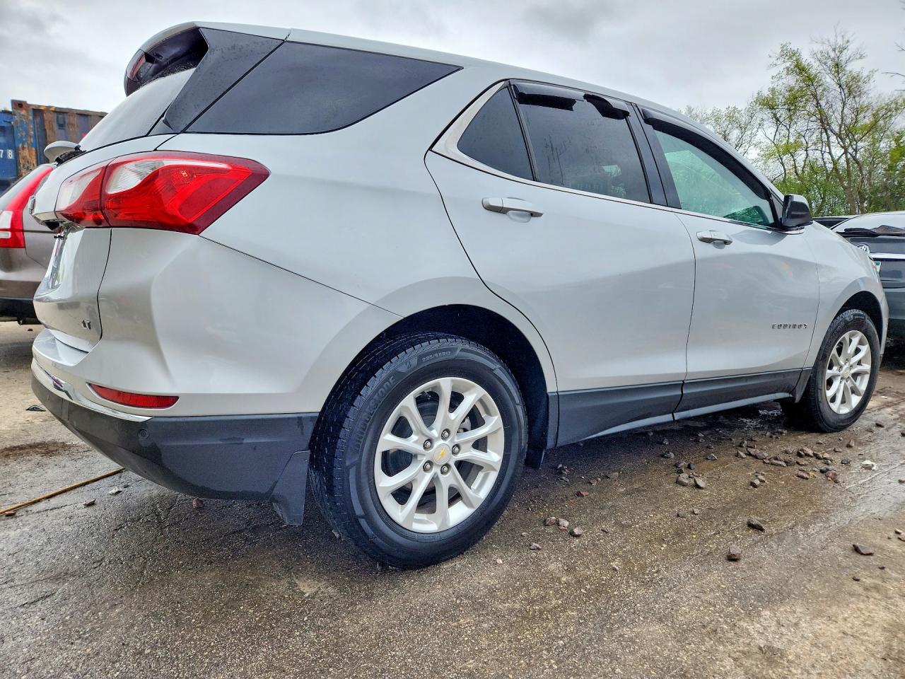 2020 CHEVROLET EQUINOX LT photo 7