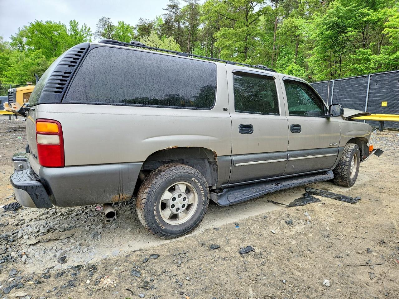 2000 CHEVROLET SUBURBAN K1500 photo 3