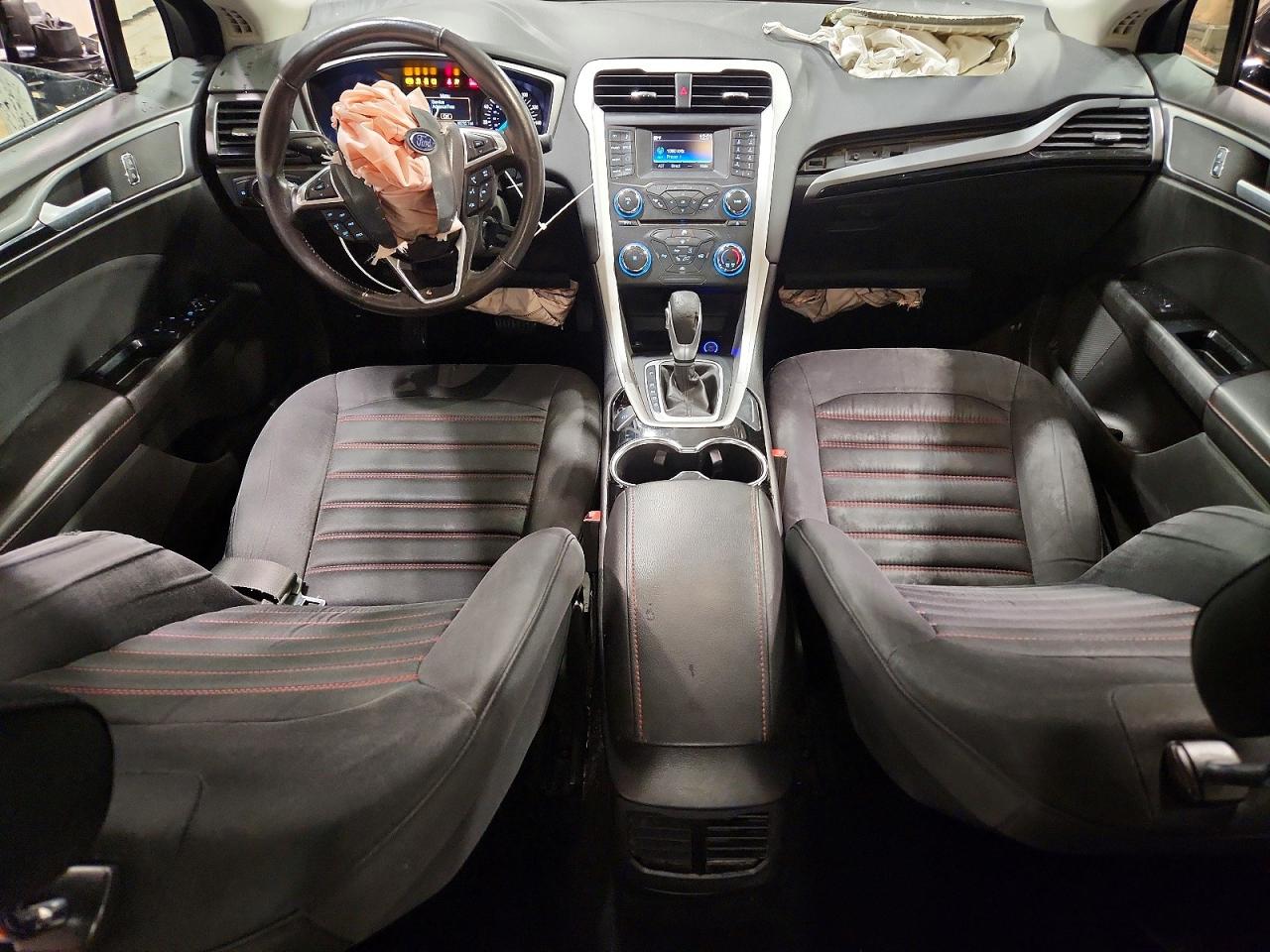 2014 FORD FUSION SE photo 22