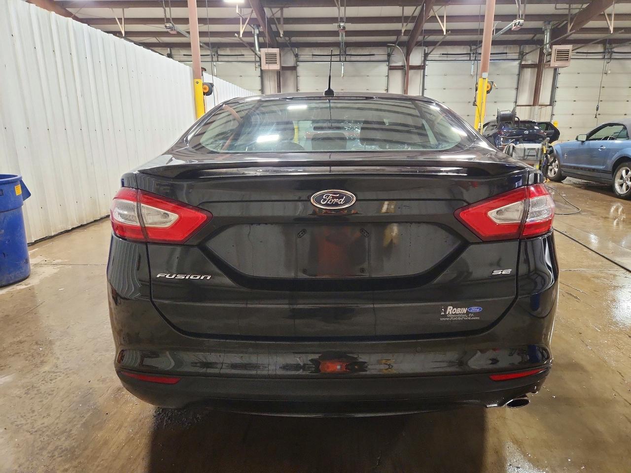 2014 FORD FUSION SE photo 16