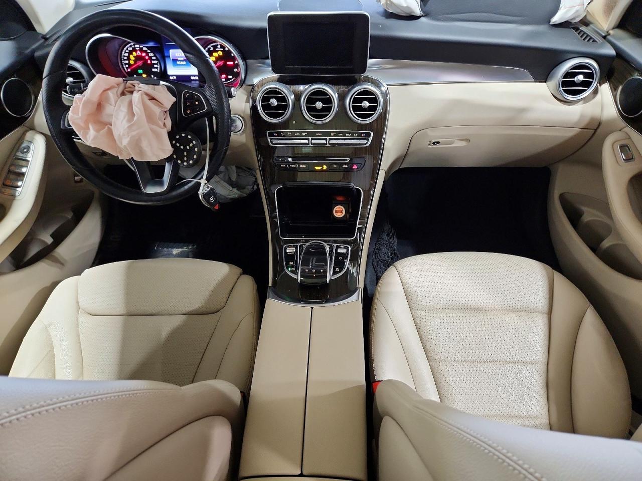2016 MERCEDES-BENZ GLC 300 4MATIC photo 22