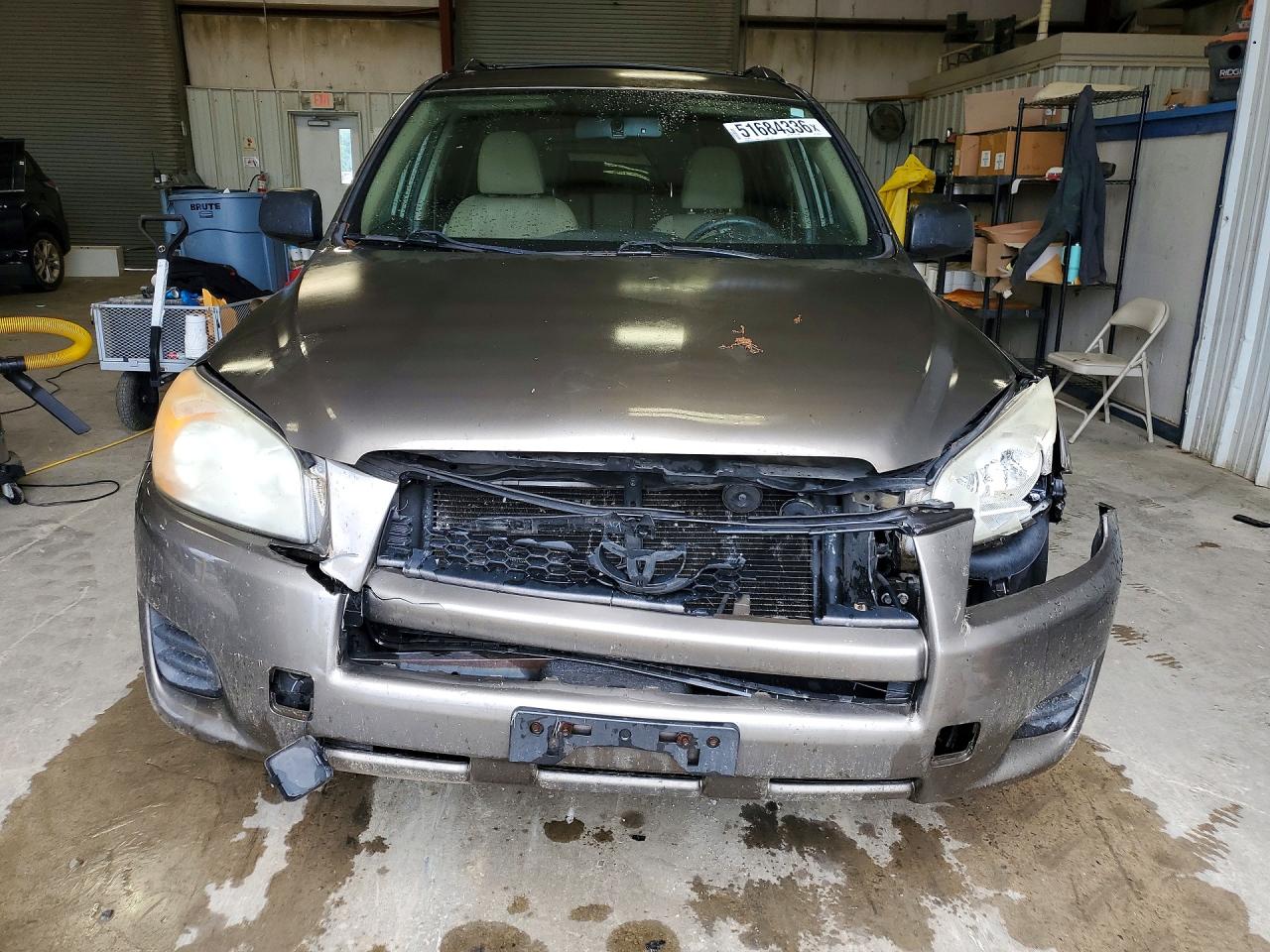 2011 TOYOTA RAV4 BASE photo 13