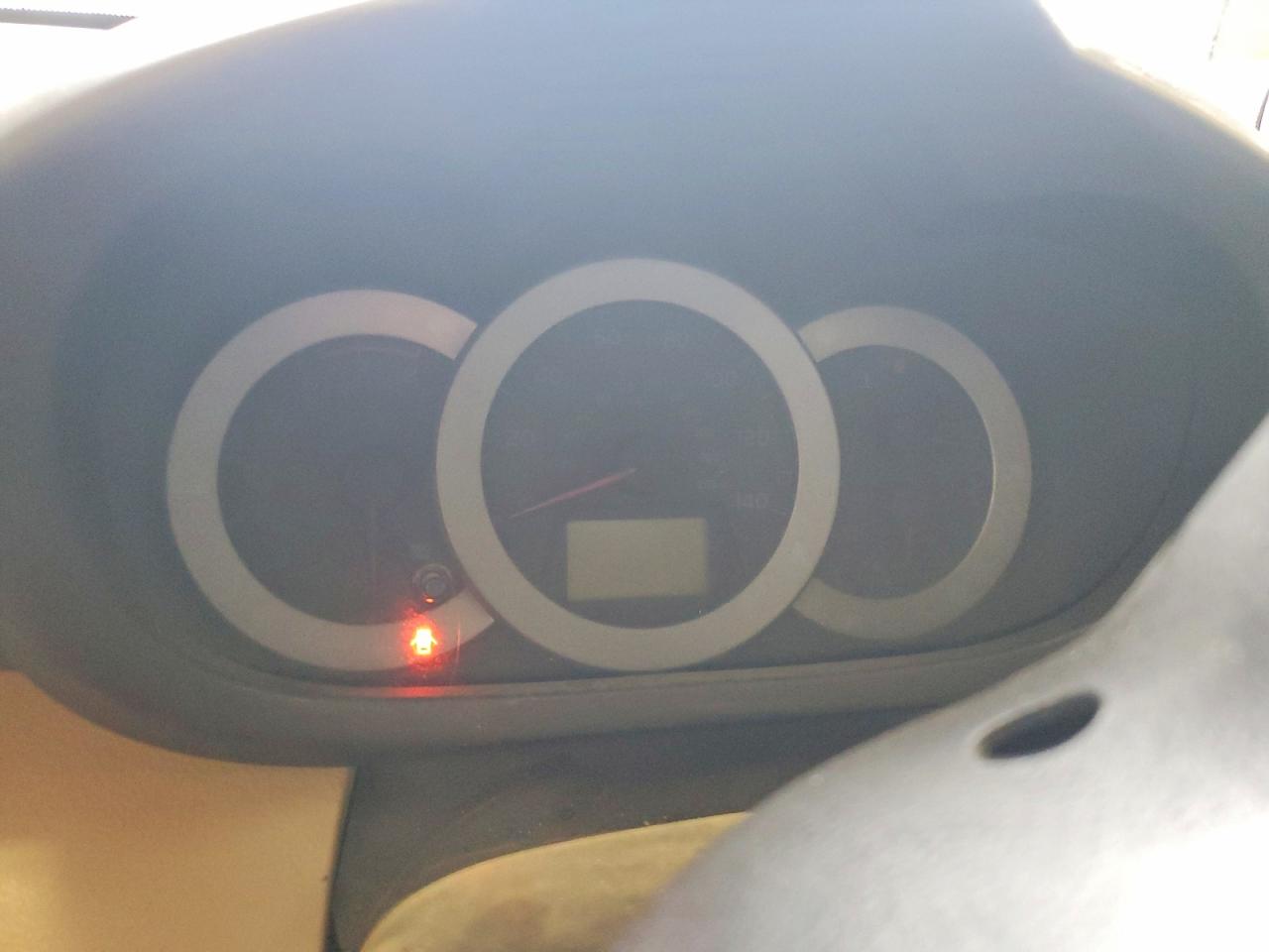 2011 TOYOTA RAV4 BASE photo 25