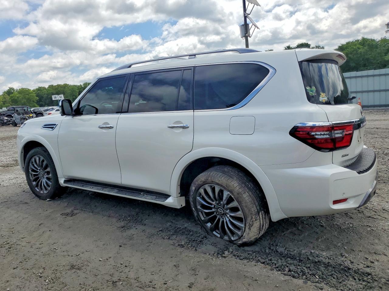 2023 NISSAN ARMADA PLATINUM photo 2