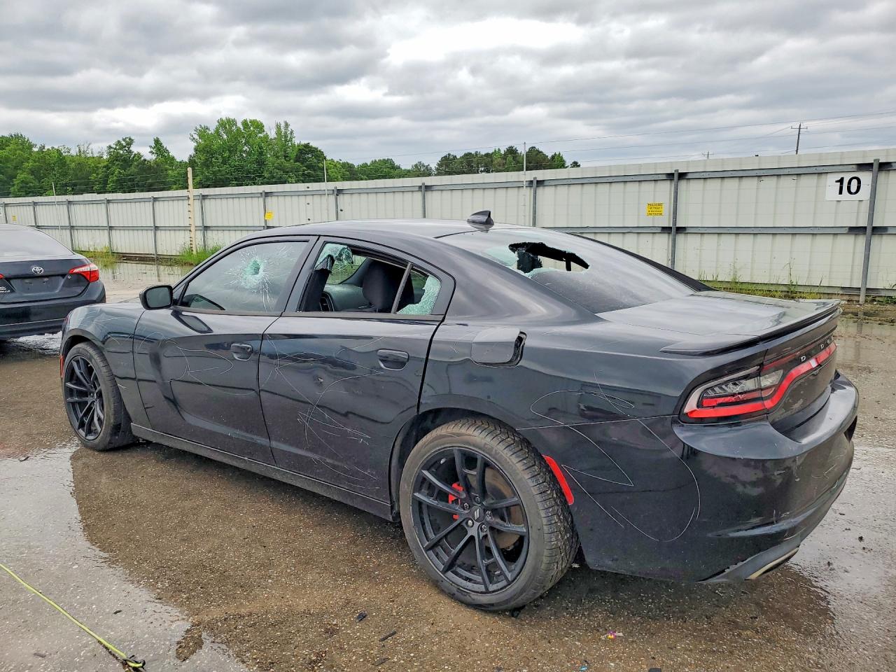 2016 DODGE CHARGER R photo 3