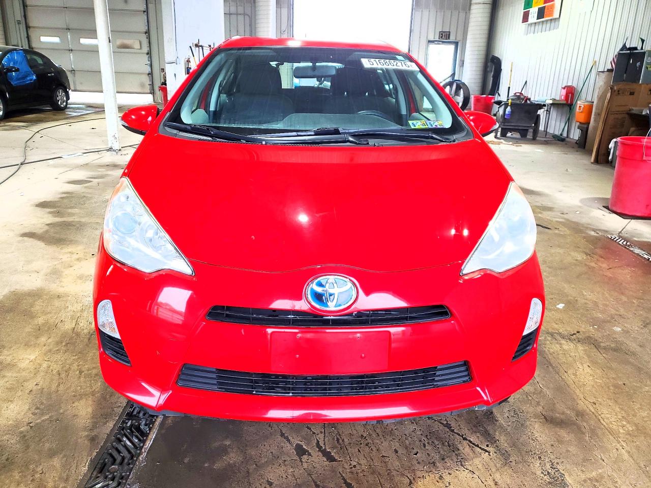2013 TOYOTA PRIUS C TWO photo 9