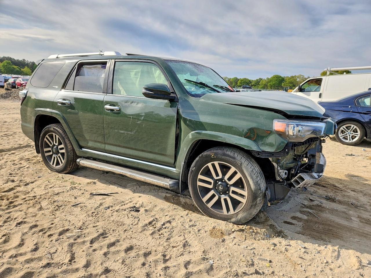 2022 TOYOTA 4RUNNER LIMITED photo 10