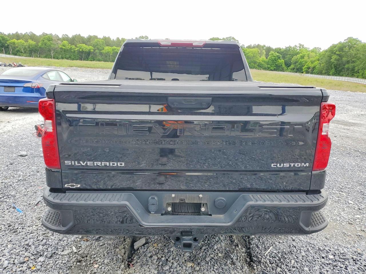 2023 CHEVROLET SILVERADO K1500 CUSTOM photo 11