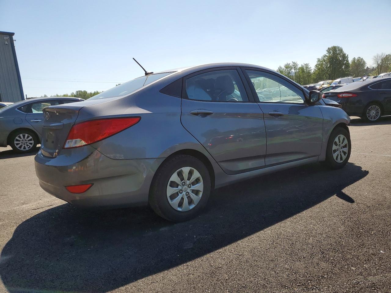 2016 HYUNDAI ACCENT SE photo 5