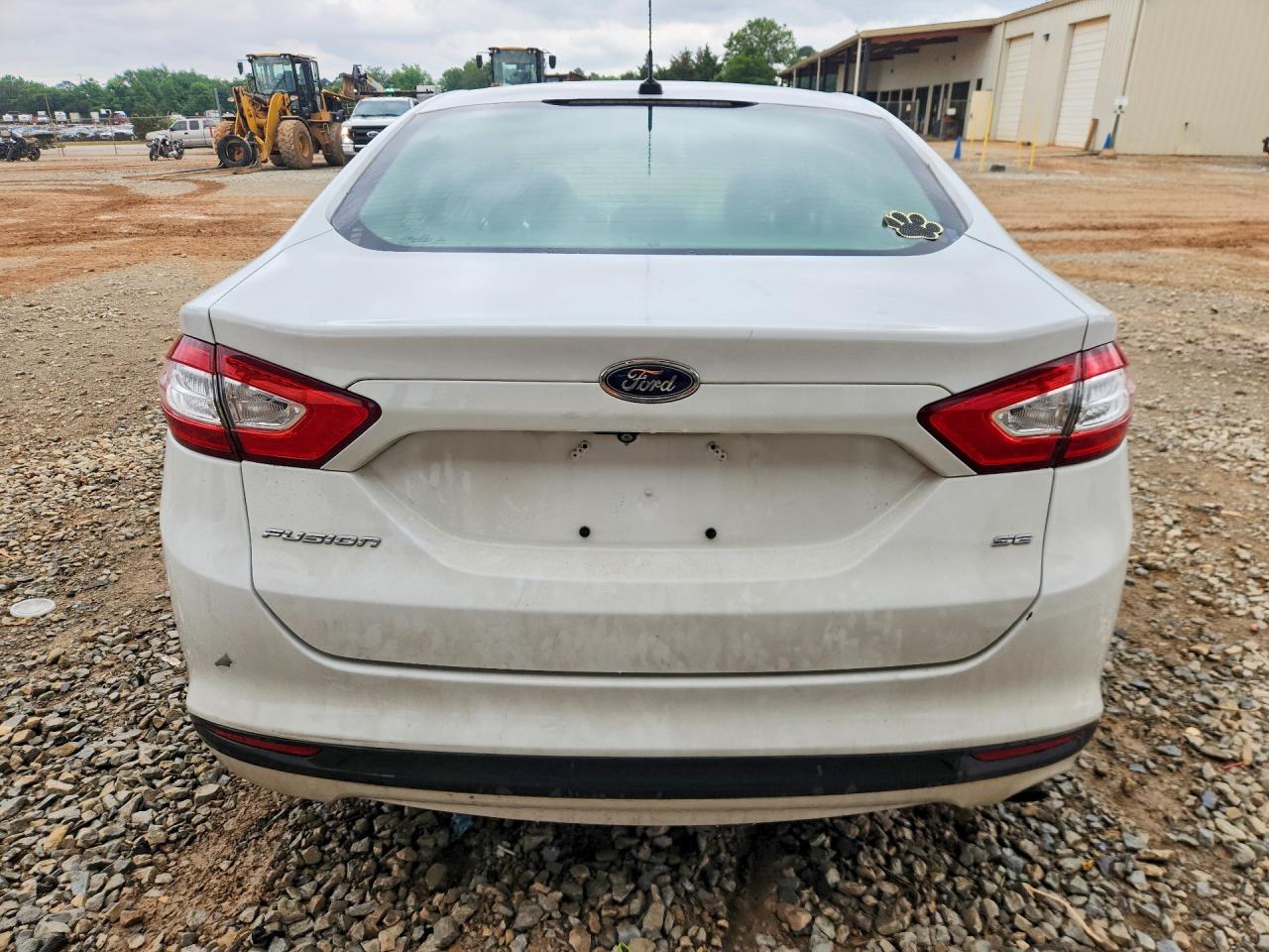 2016 FORD FUSION SE photo 16