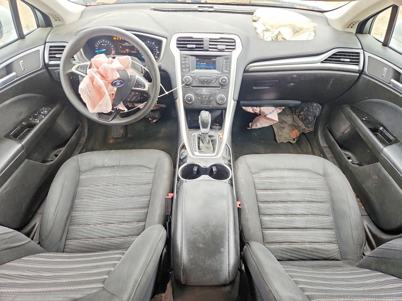 2016 FORD FUSION SE photo 22