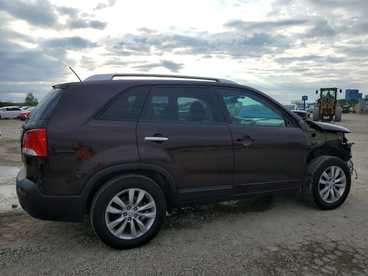 2011 KIA SORENTO LX photo 5