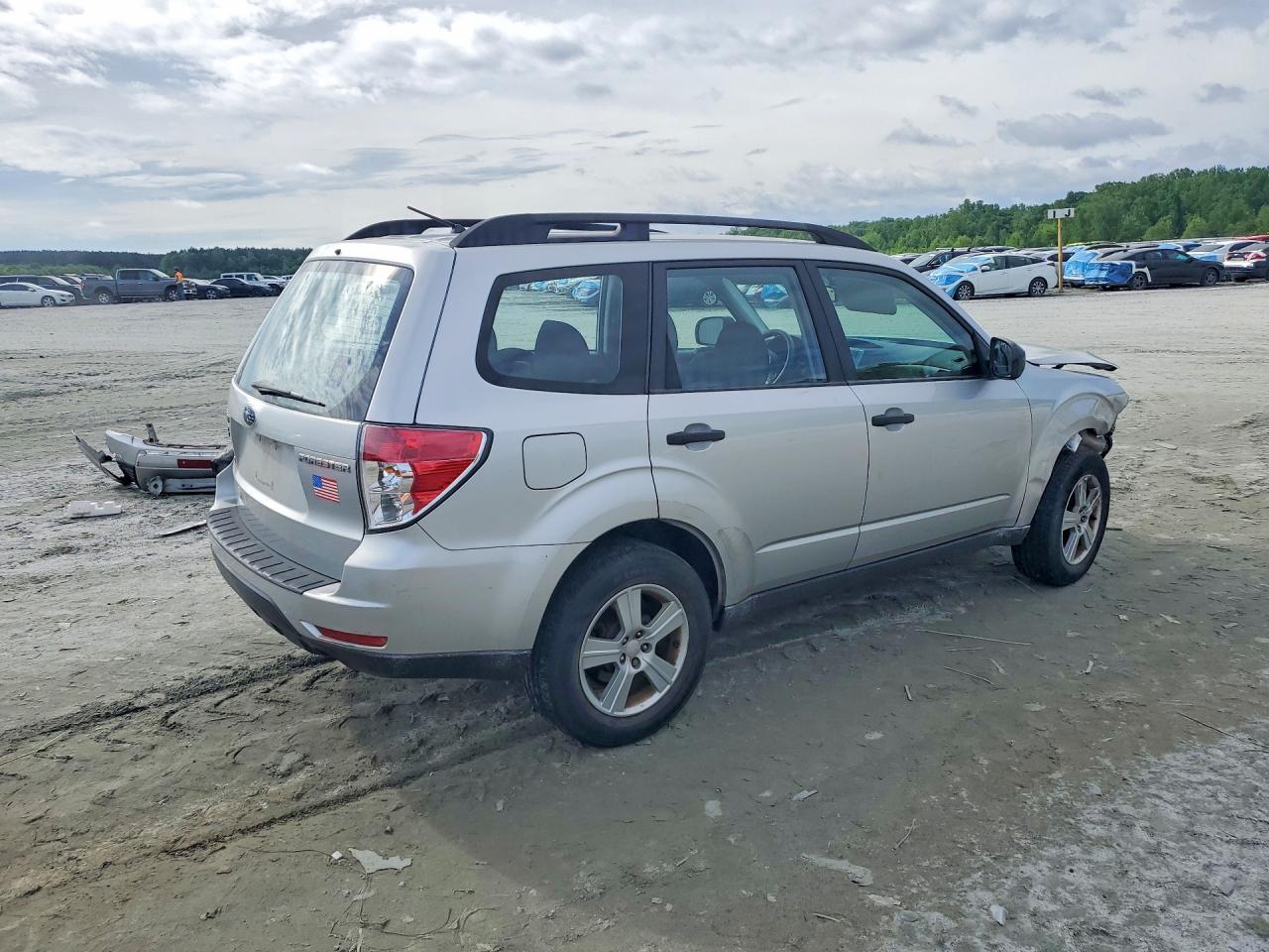 2011 SUBARU FORESTER 2.5X photo 3