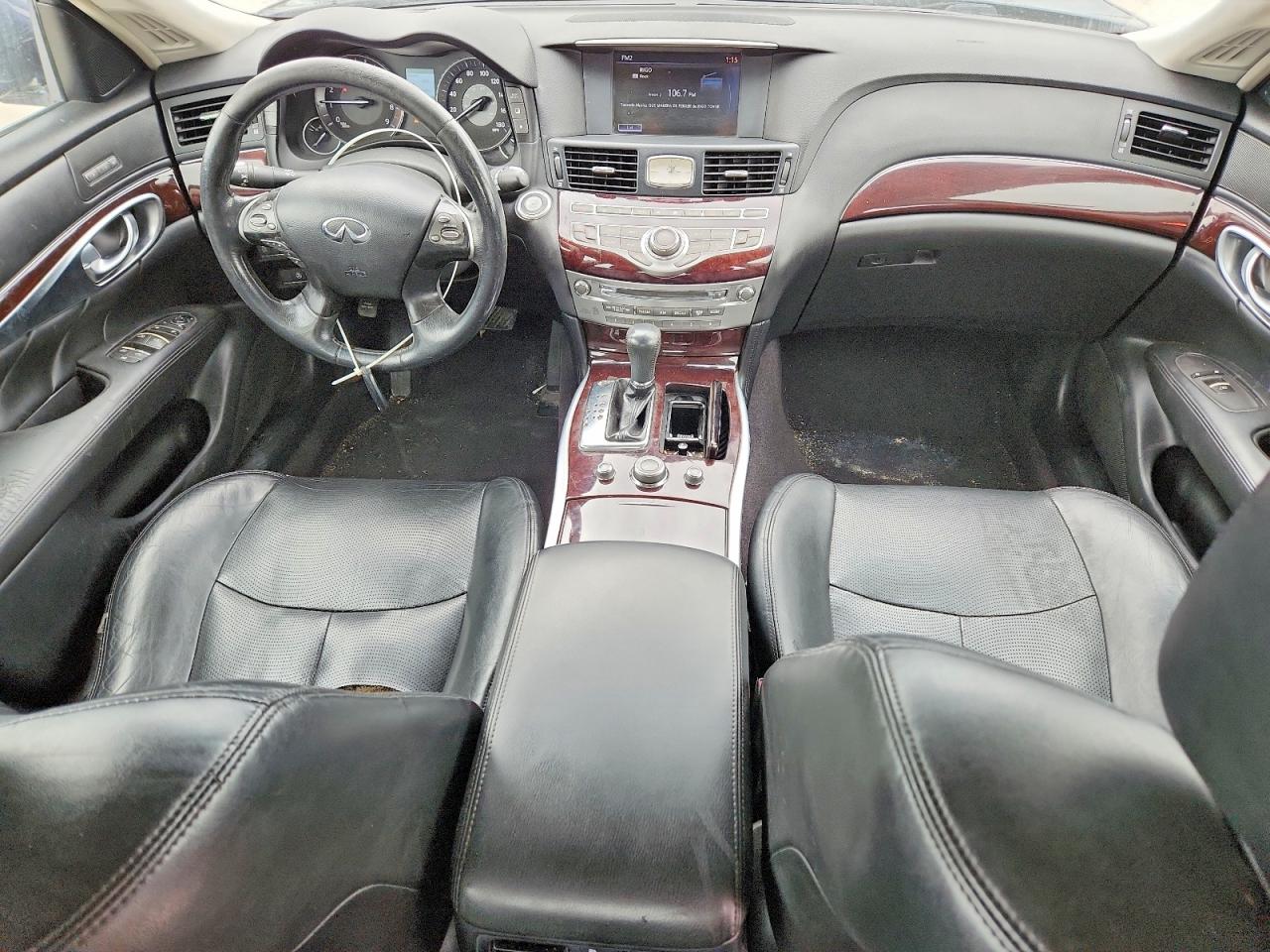 2011 INFINITI M37 BASE photo 8