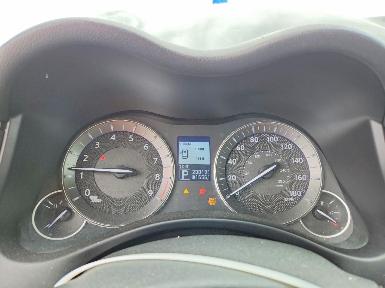 2011 INFINITI M37 BASE photo 9