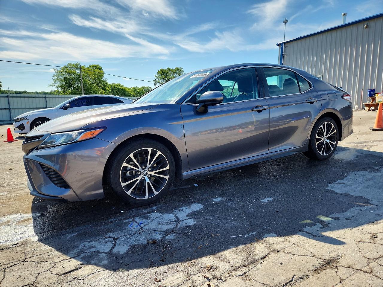 2019 TOYOTA CAMRY