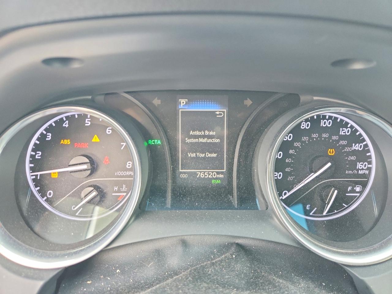 2018 TOYOTA CAMRY LE photo 17