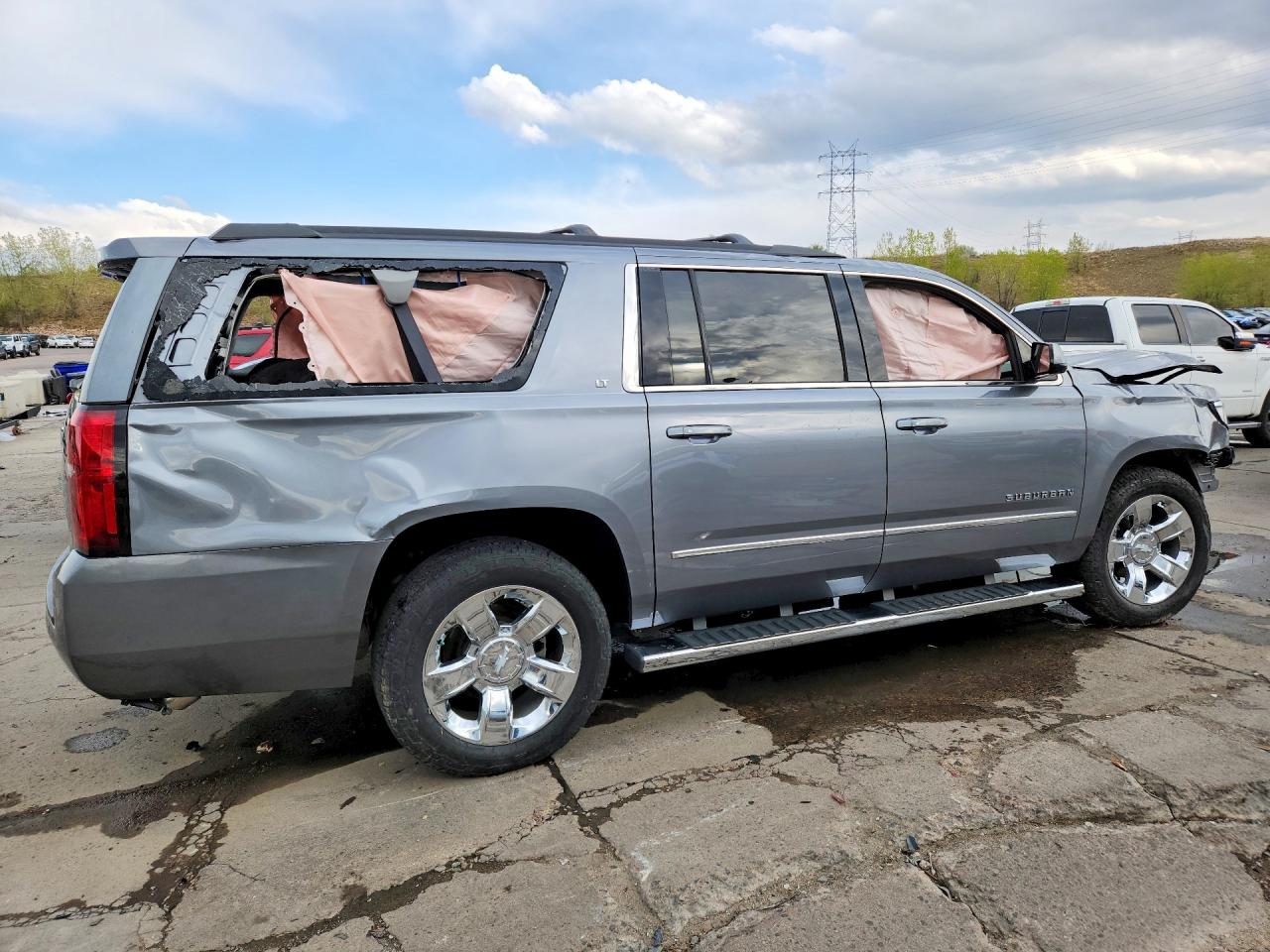 2018 CHEVROLET SUBURBAN K1500 LT photo 5