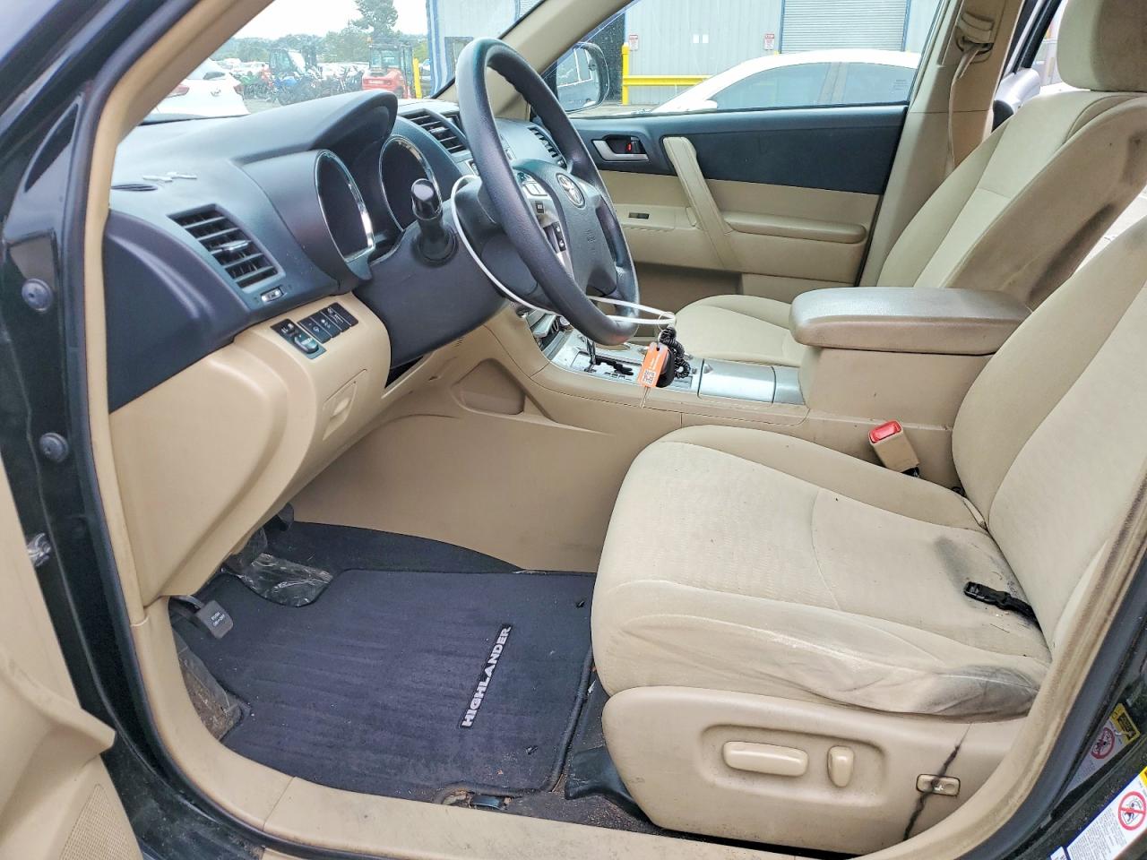2013 TOYOTA HIGHLANDER PLUS photo 19