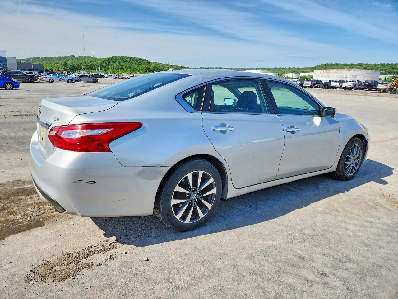 2017 NISSAN ALTIMA 2.5 SV photo 5