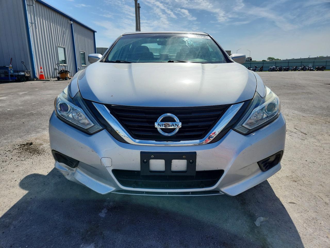 2017 NISSAN ALTIMA 2.5 SV photo 9