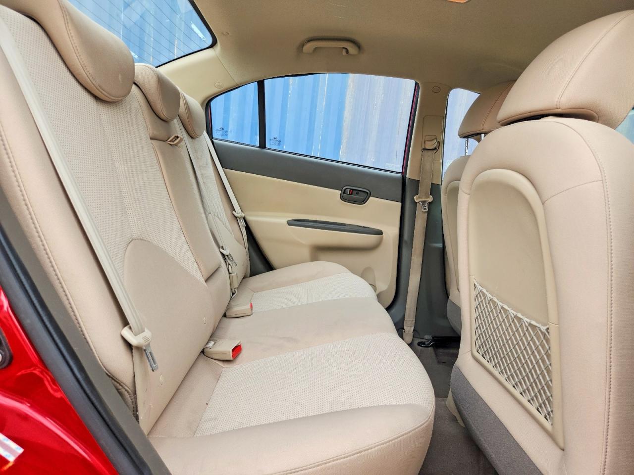 2011 HYUNDAI ACCENT GLS photo 19