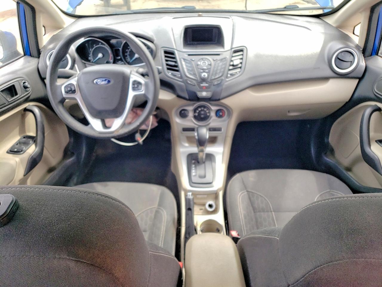 2018 FORD FIESTA SE photo 15
