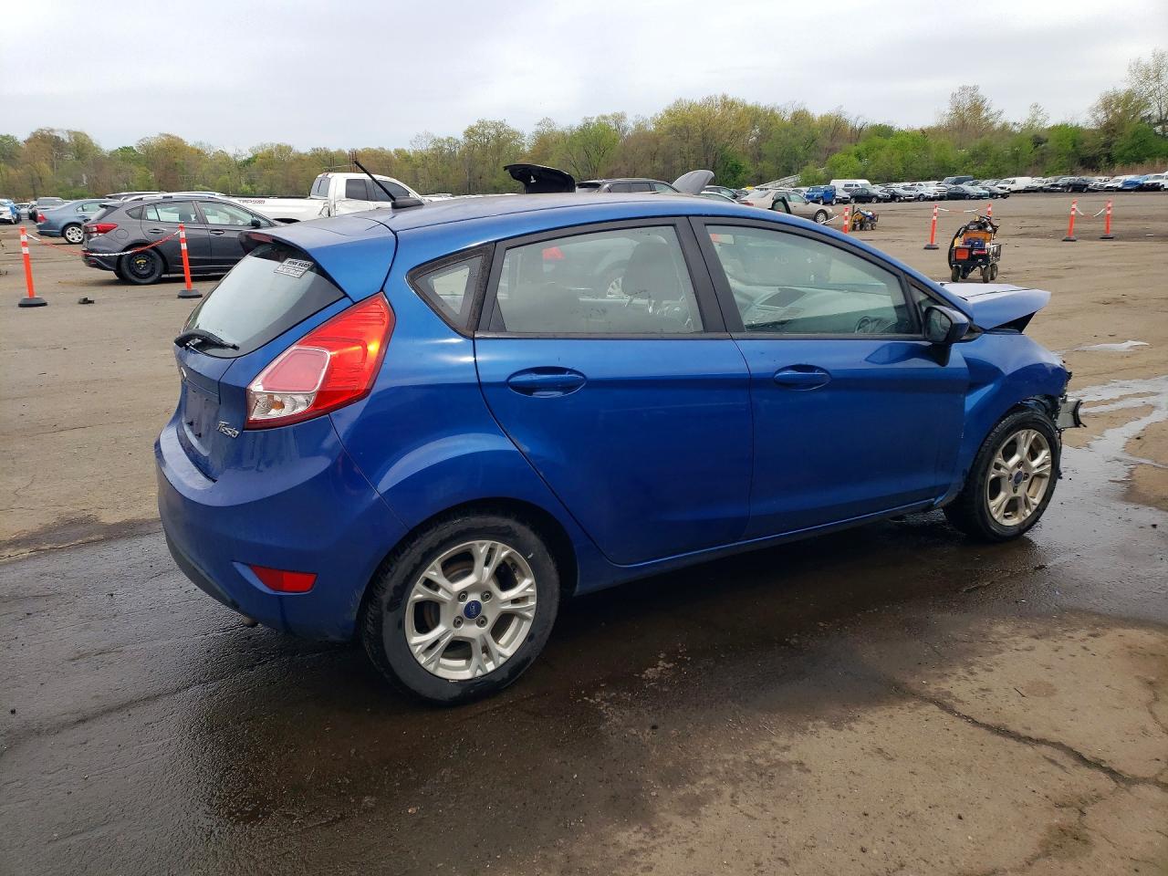 2018 FORD FIESTA SE photo 5