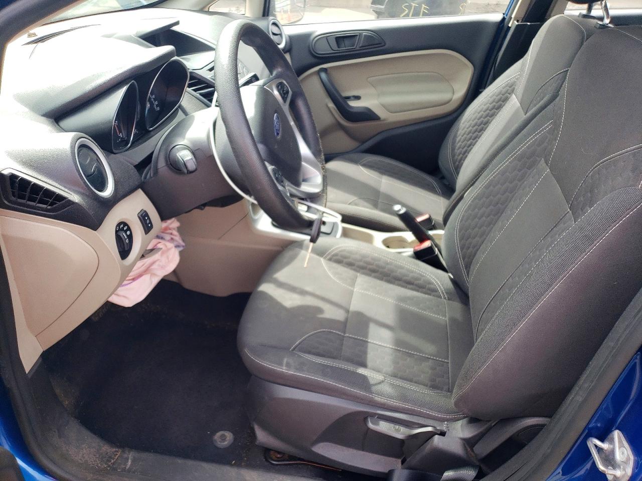 2018 FORD FIESTA SE photo 13