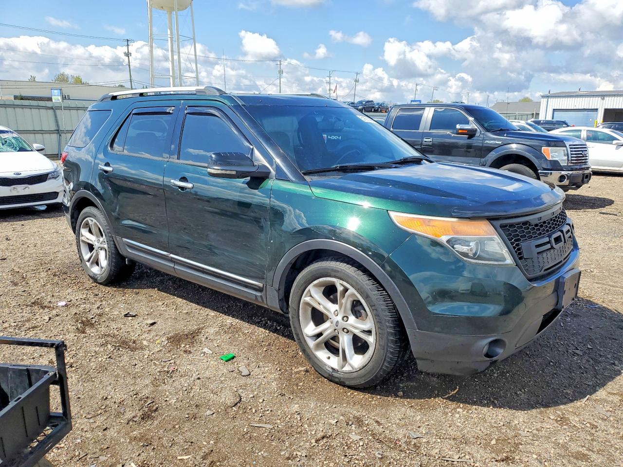 2013 FORD EXPLORER XLT photo 4