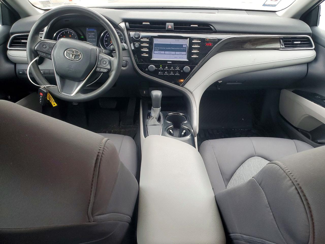 2020 TOYOTA CAMRY LE photo 8