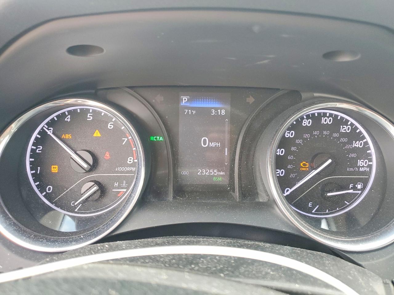2020 TOYOTA CAMRY LE photo 9