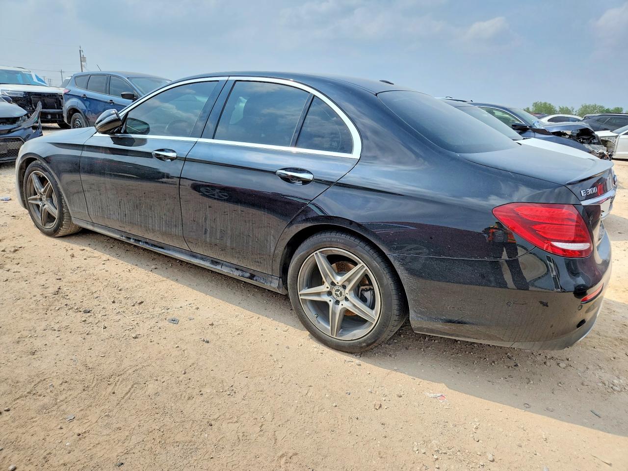 2018 MERCEDES-BENZ E 300 photo 3