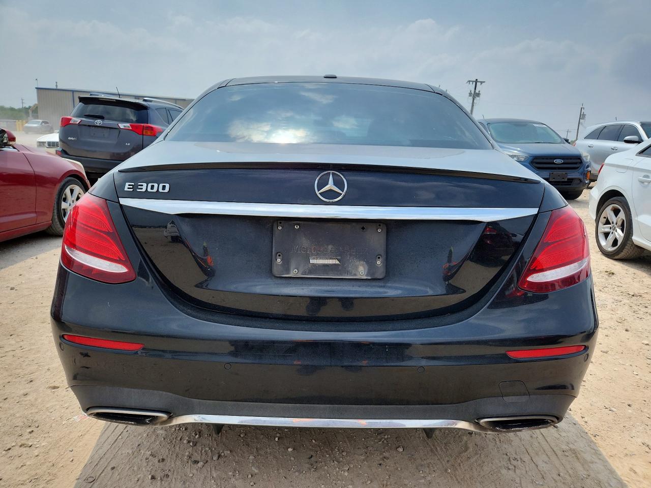 2018 MERCEDES-BENZ E 300 photo 11