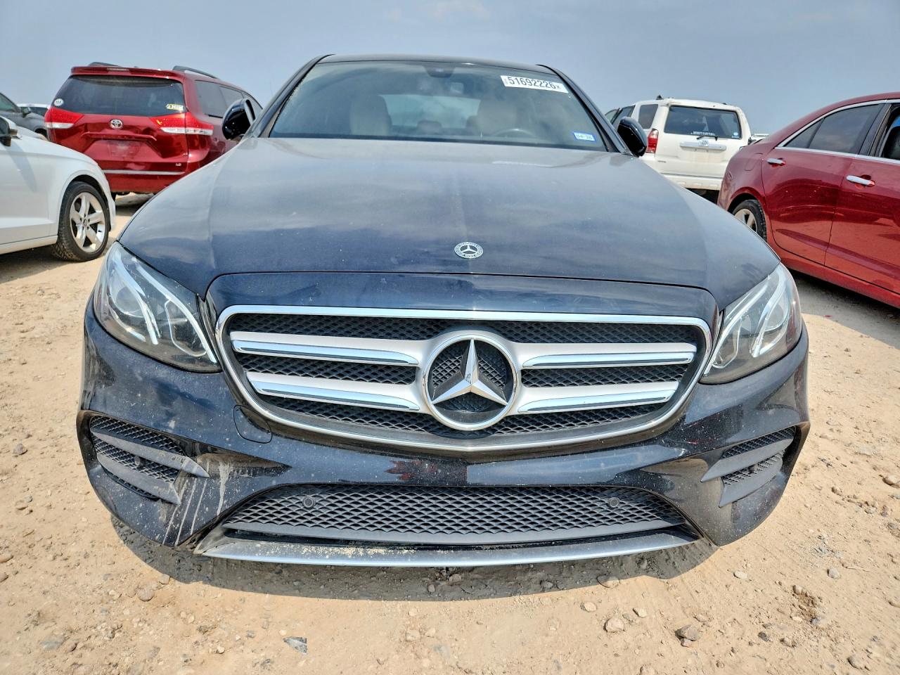 2018 MERCEDES-BENZ E 300 photo 9