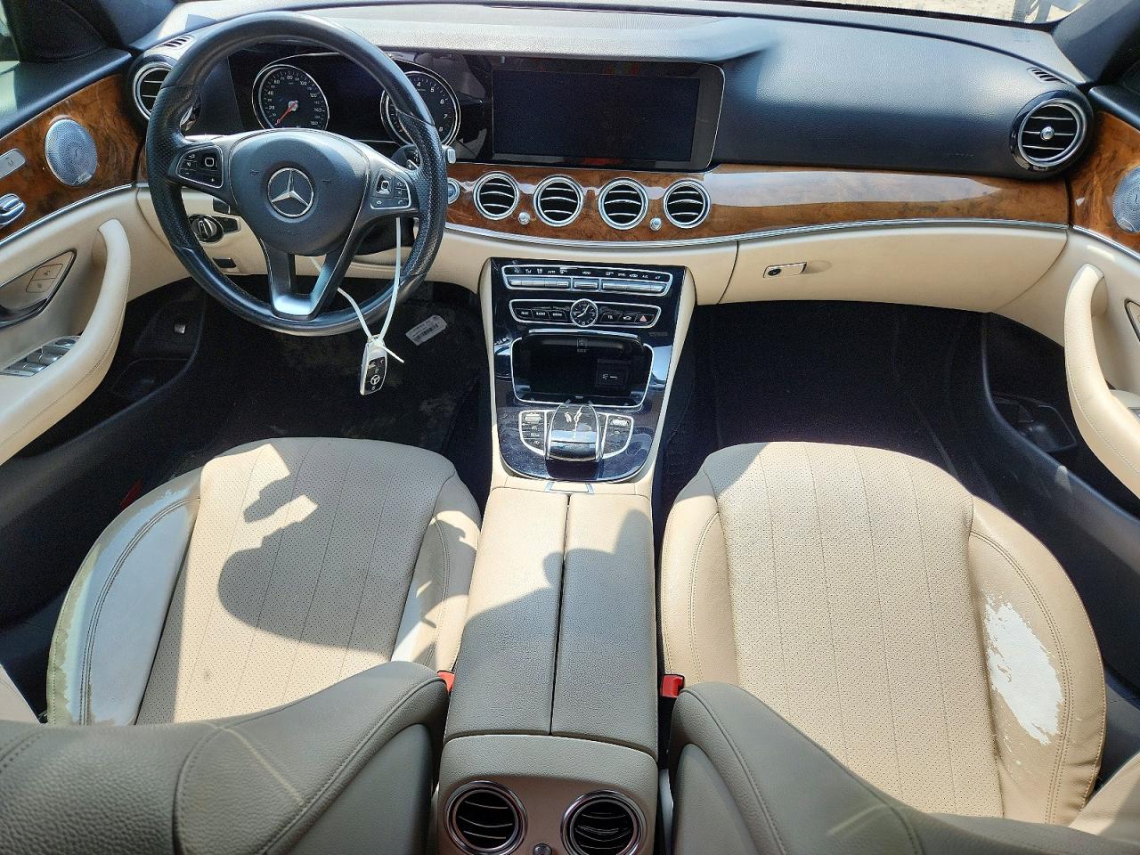 2018 MERCEDES-BENZ E 300 photo 15