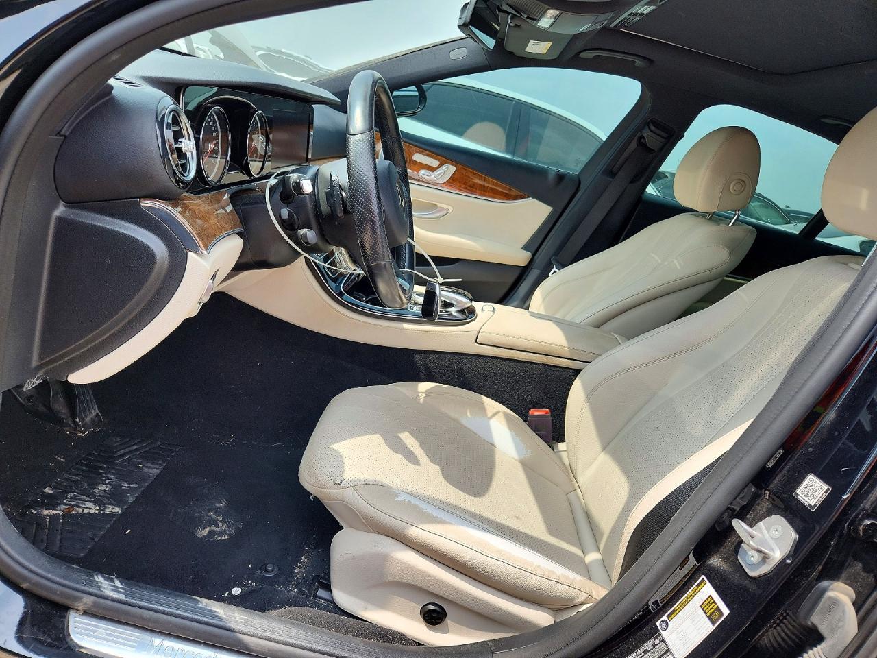 2018 MERCEDES-BENZ E 300 photo 13