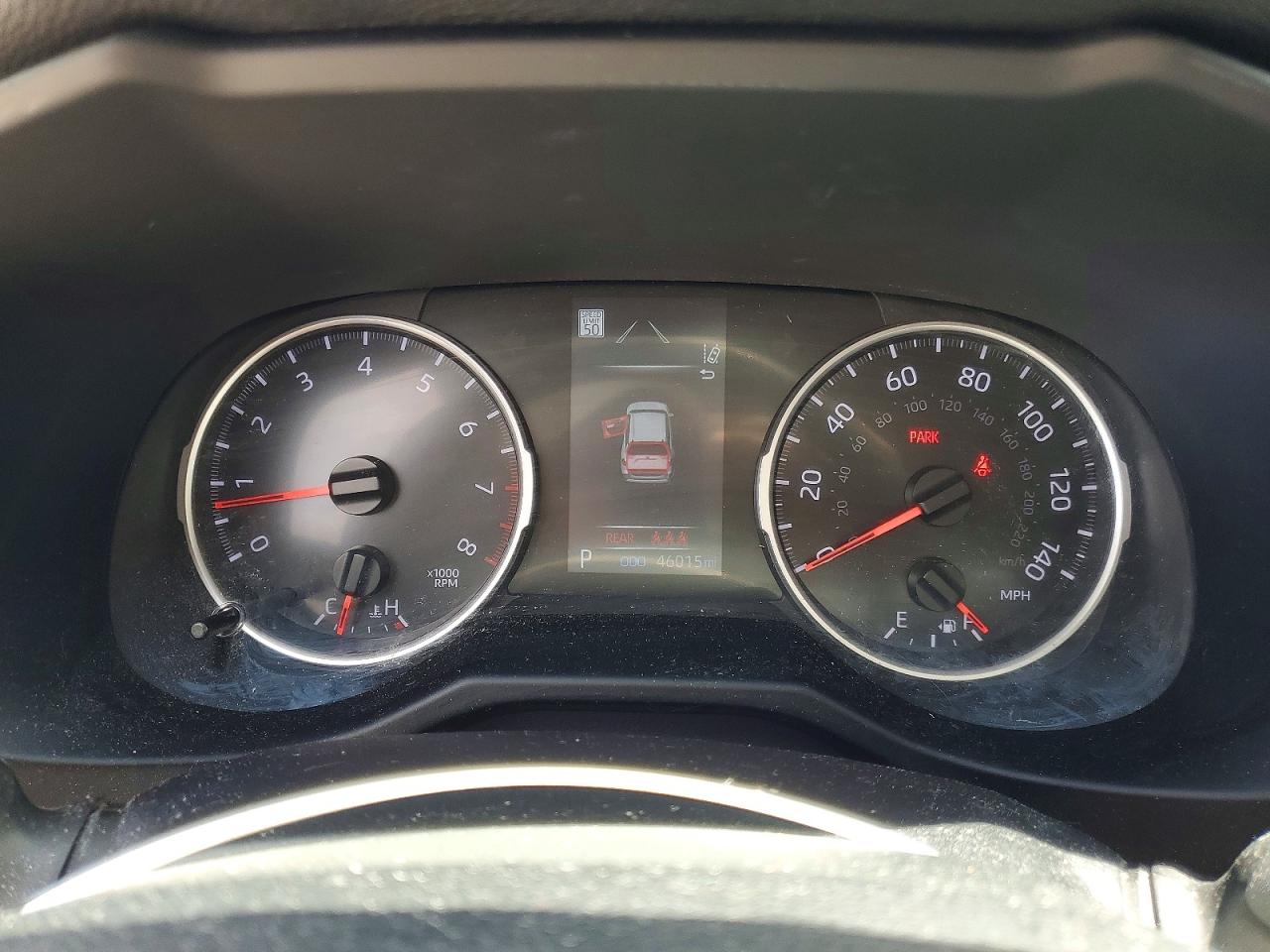 2022 TOYOTA RAV4 XLE photo 25
