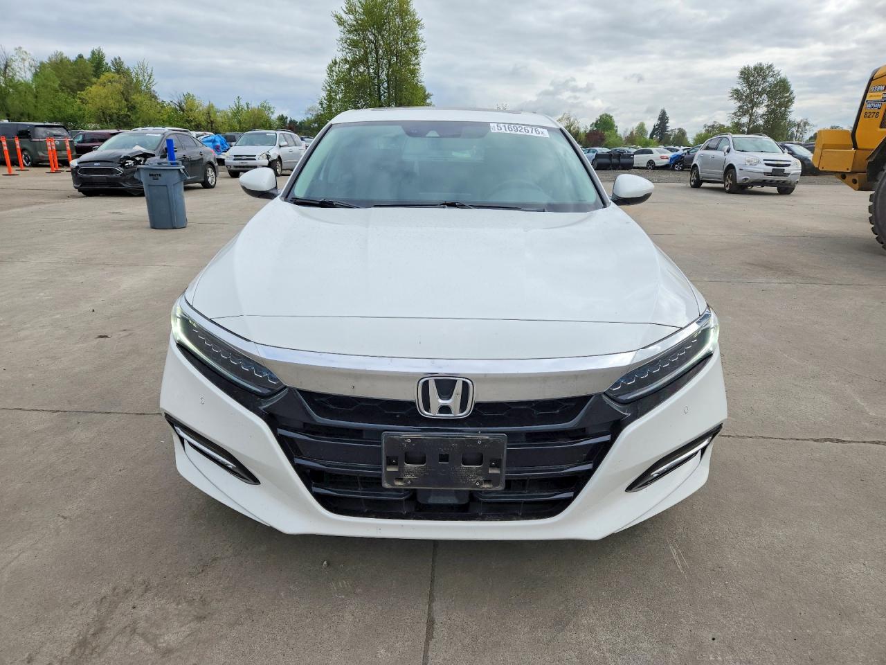 2020 HONDA ACCORD TOURING HYBRID photo 9