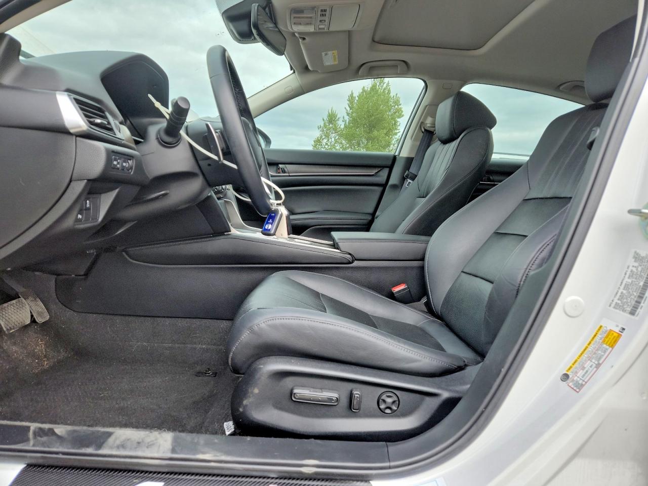 2020 HONDA ACCORD TOURING HYBRID photo 13